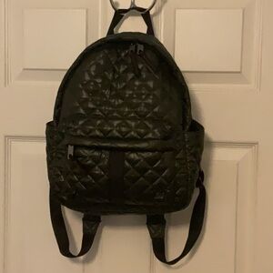 OLIVER THOMAS 24/7 olive green